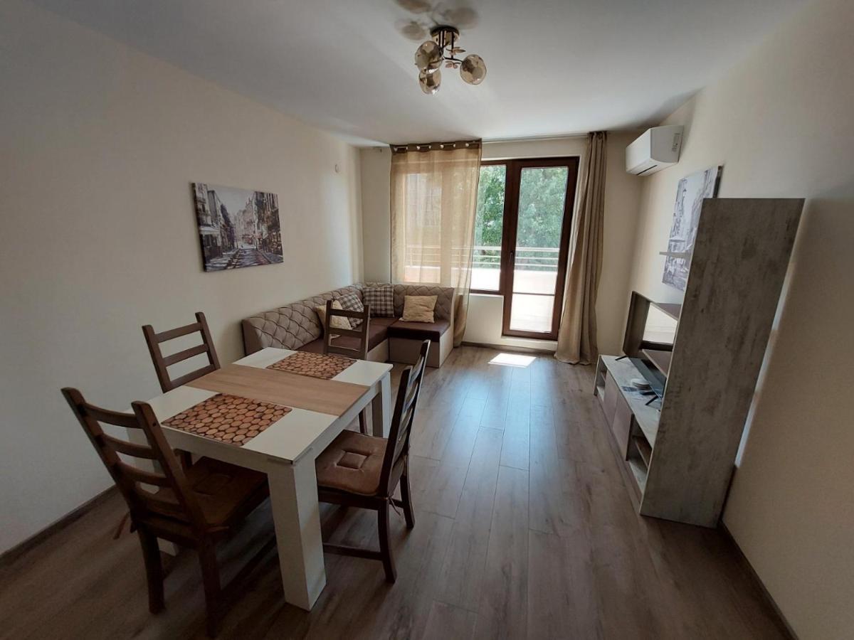 Апартаменти За Гости Делукс Burgas City Exterior foto