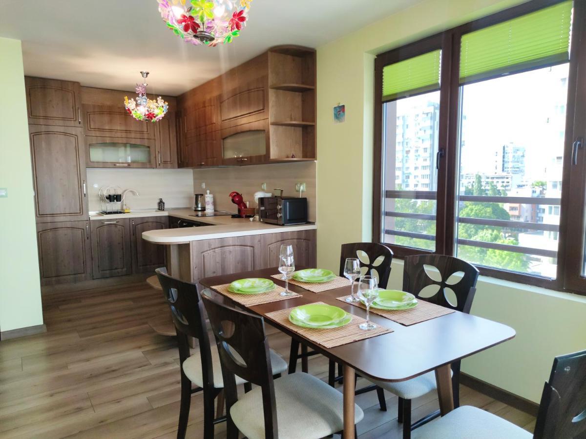 Апартаменти За Гости Делукс Burgas City Exterior foto