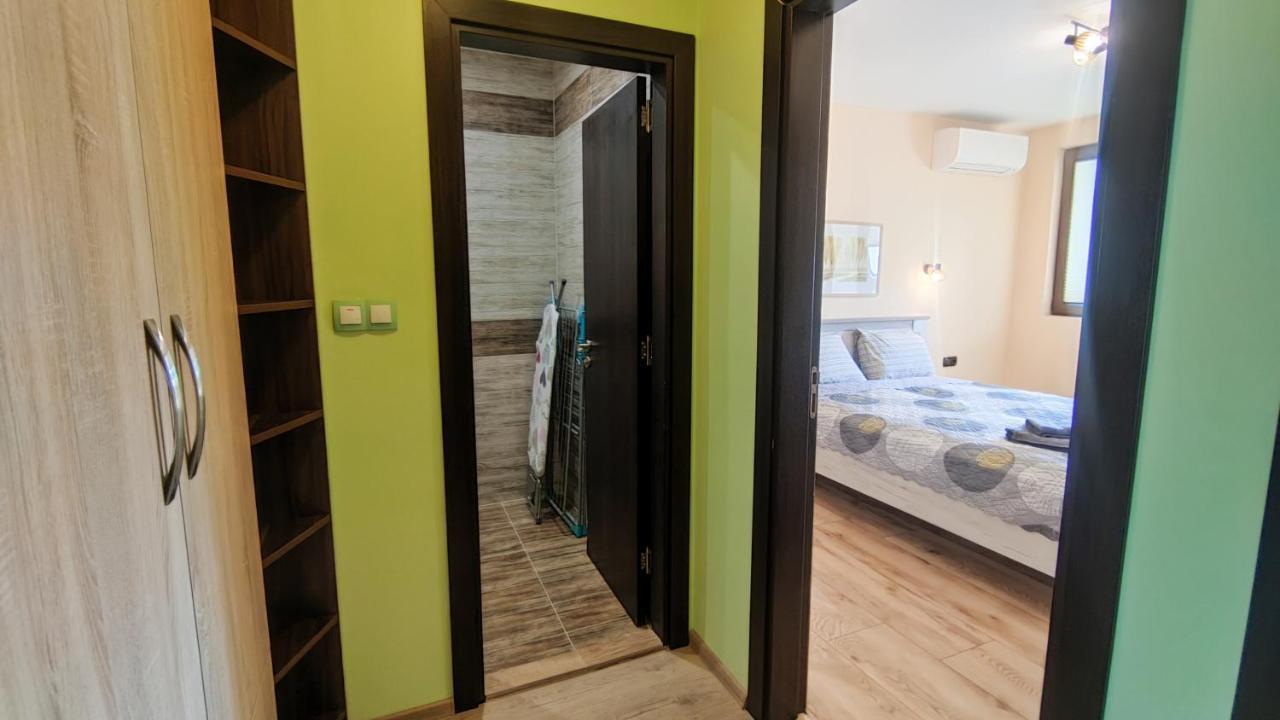 Апартаменти За Гости Делукс Burgas City Exterior foto